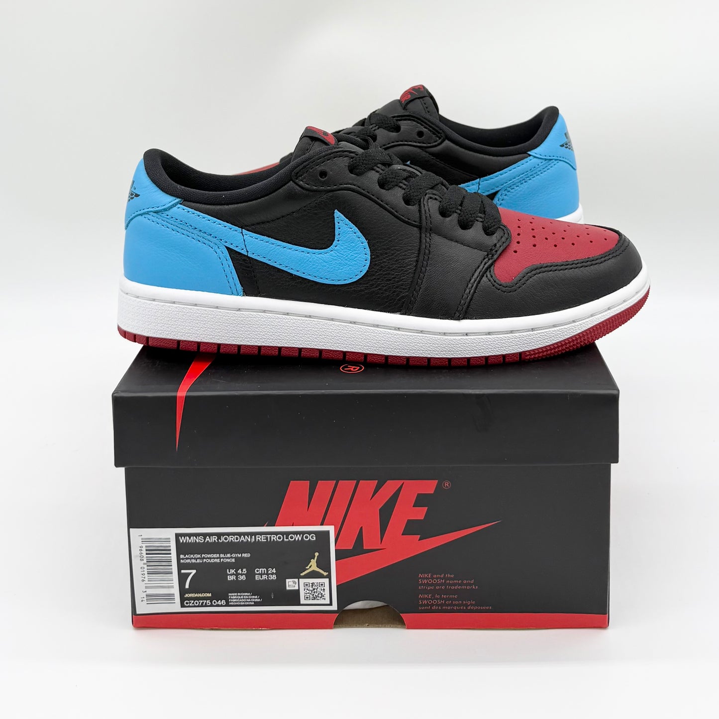 Jordan 1 Retro Low OG “NC to Chi” (W) US7W