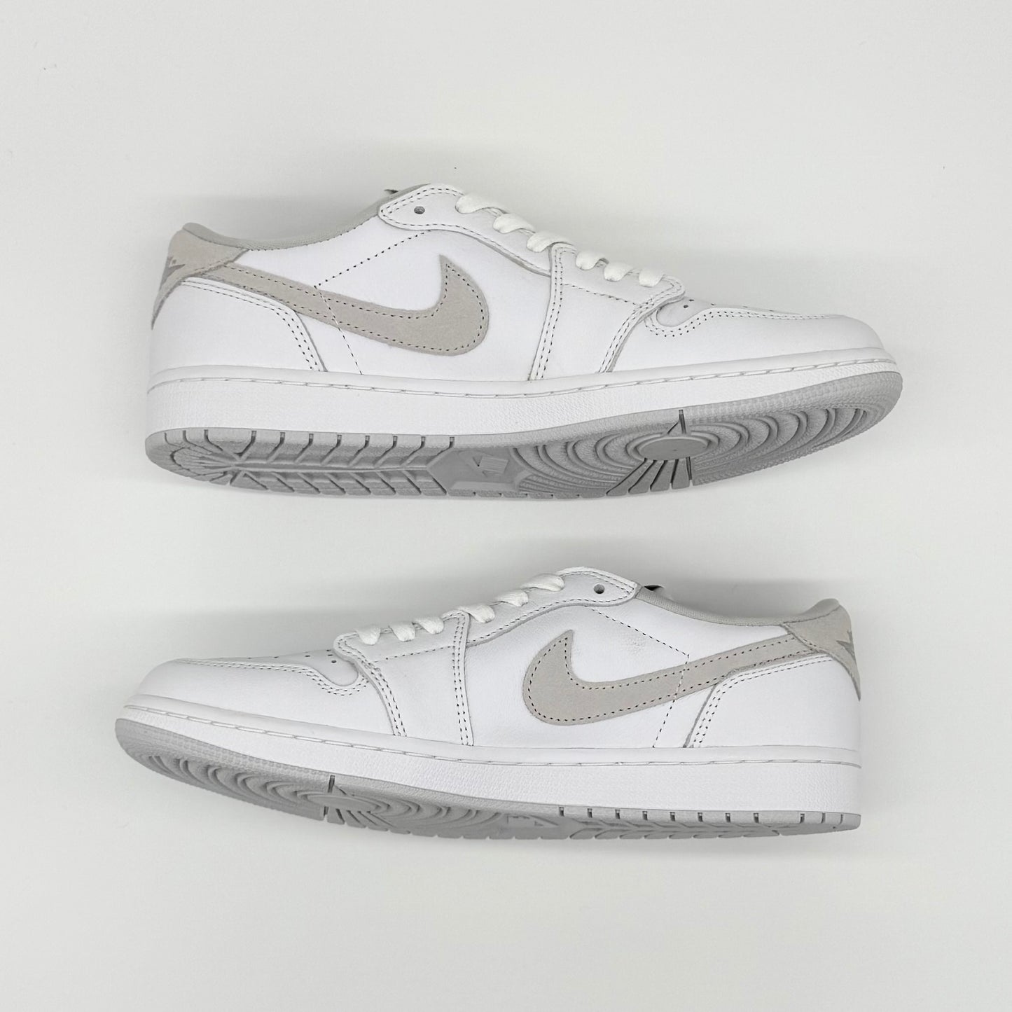Jordan 1 Retro Low OG “Neutral Grey” US9.5