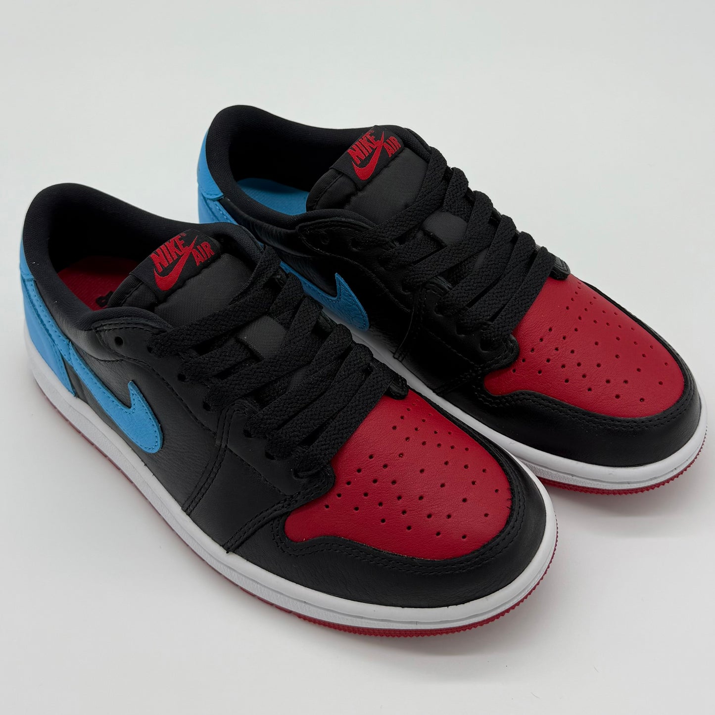 Jordan 1 Retro Low OG “NC to Chi” (W) US7W