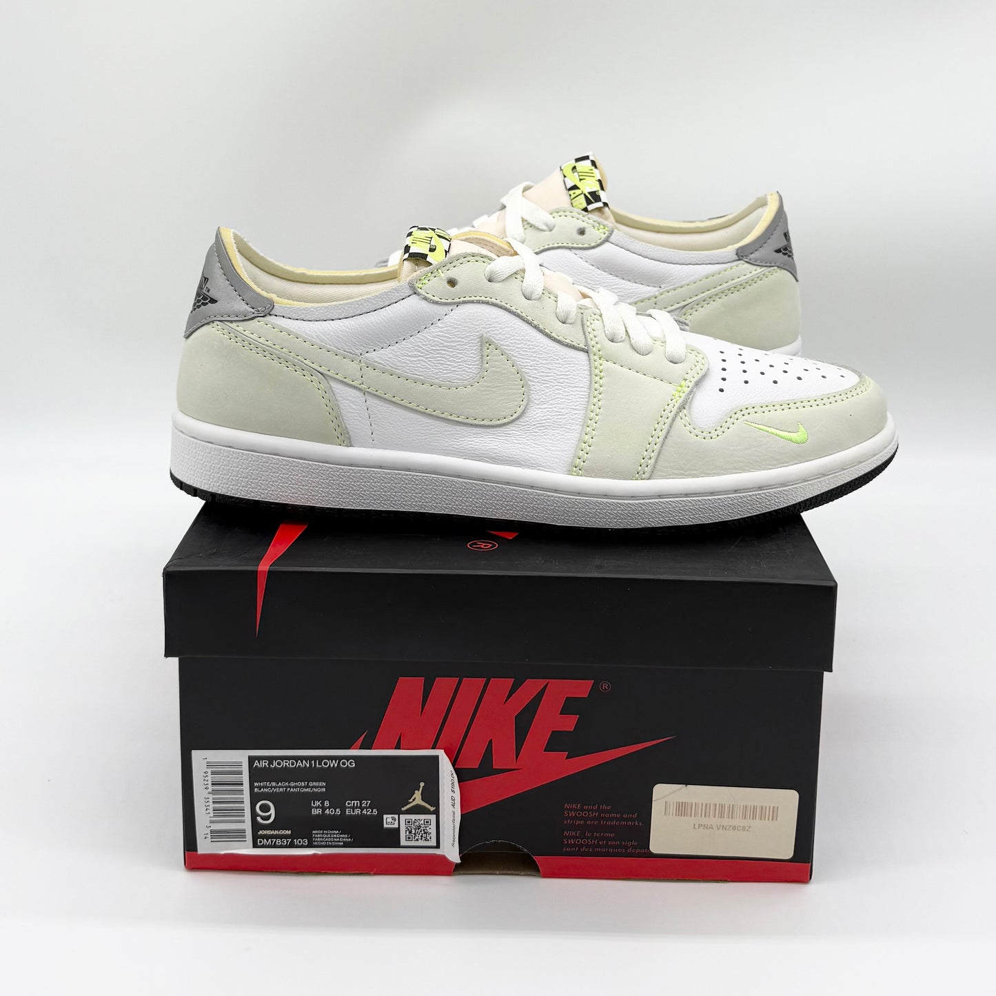 Jordan 1 Retro Low “Ghost Green” US9