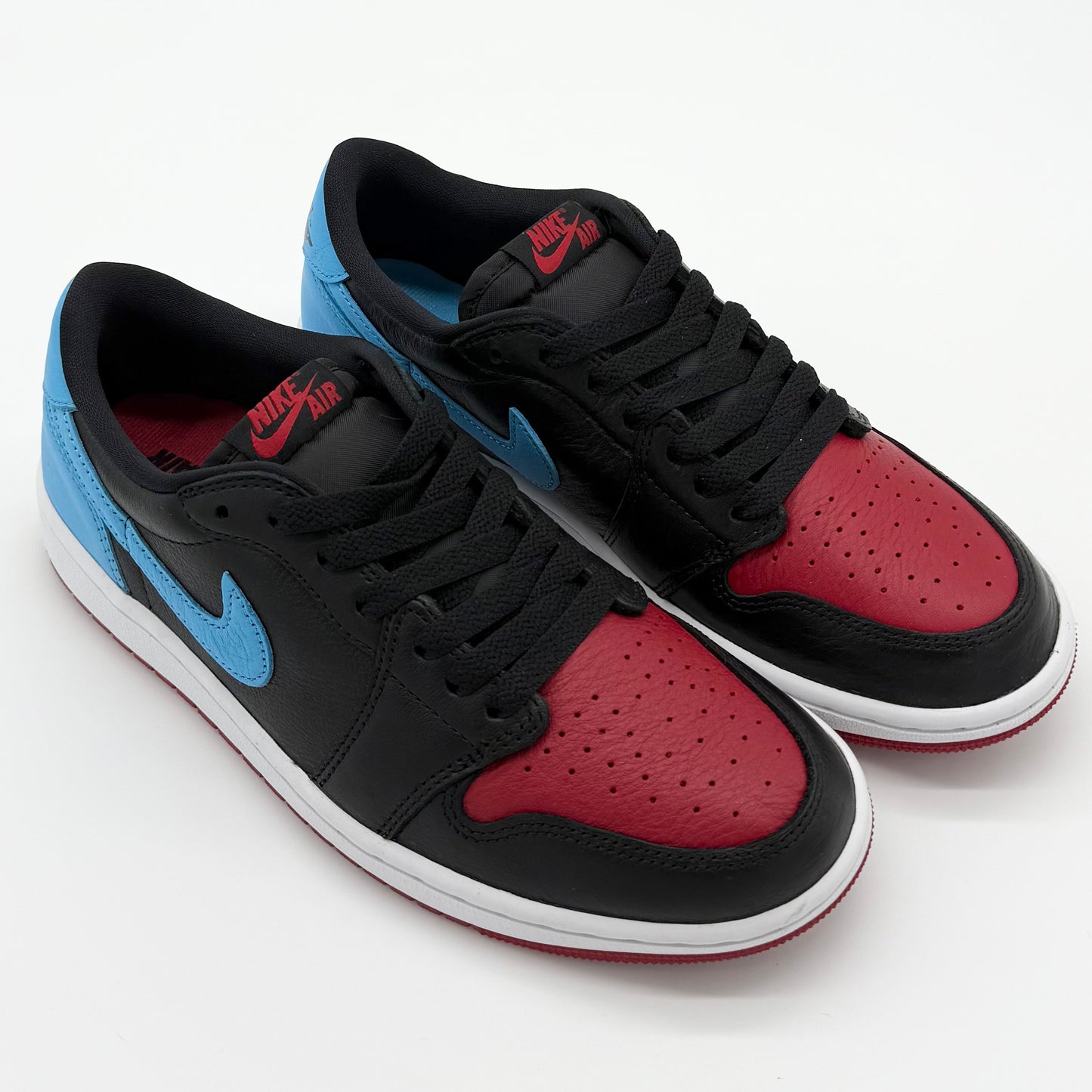 Jordan 1 Retro Low OG “NC to Chi” (W) US9W