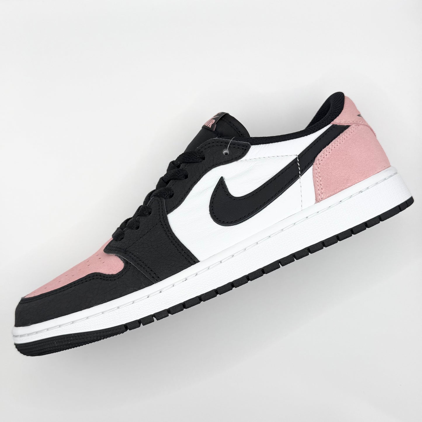 Jordan 1 Retro Low OG “Bleached Coral”