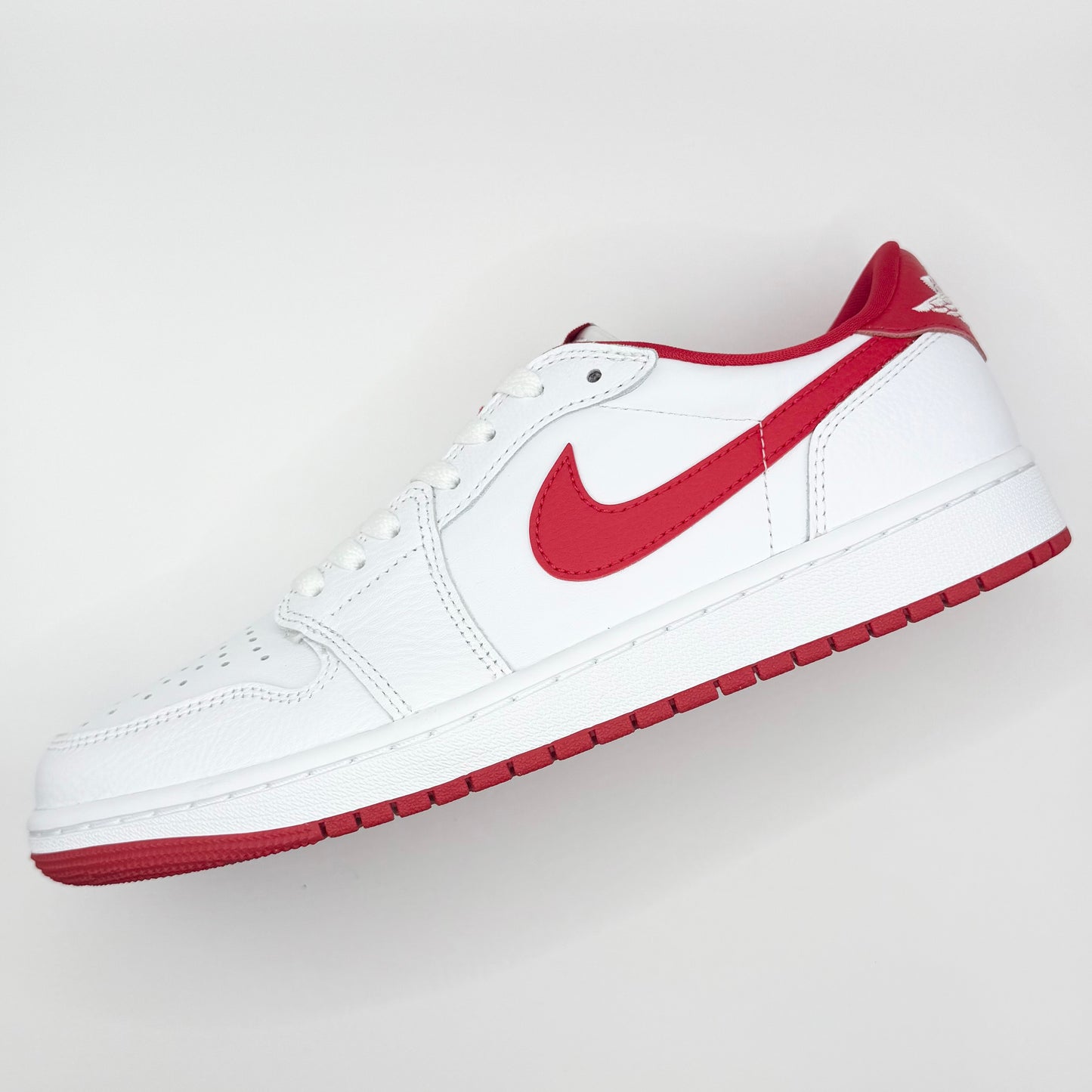 Jordan 1 Retro Low OG “University Red”