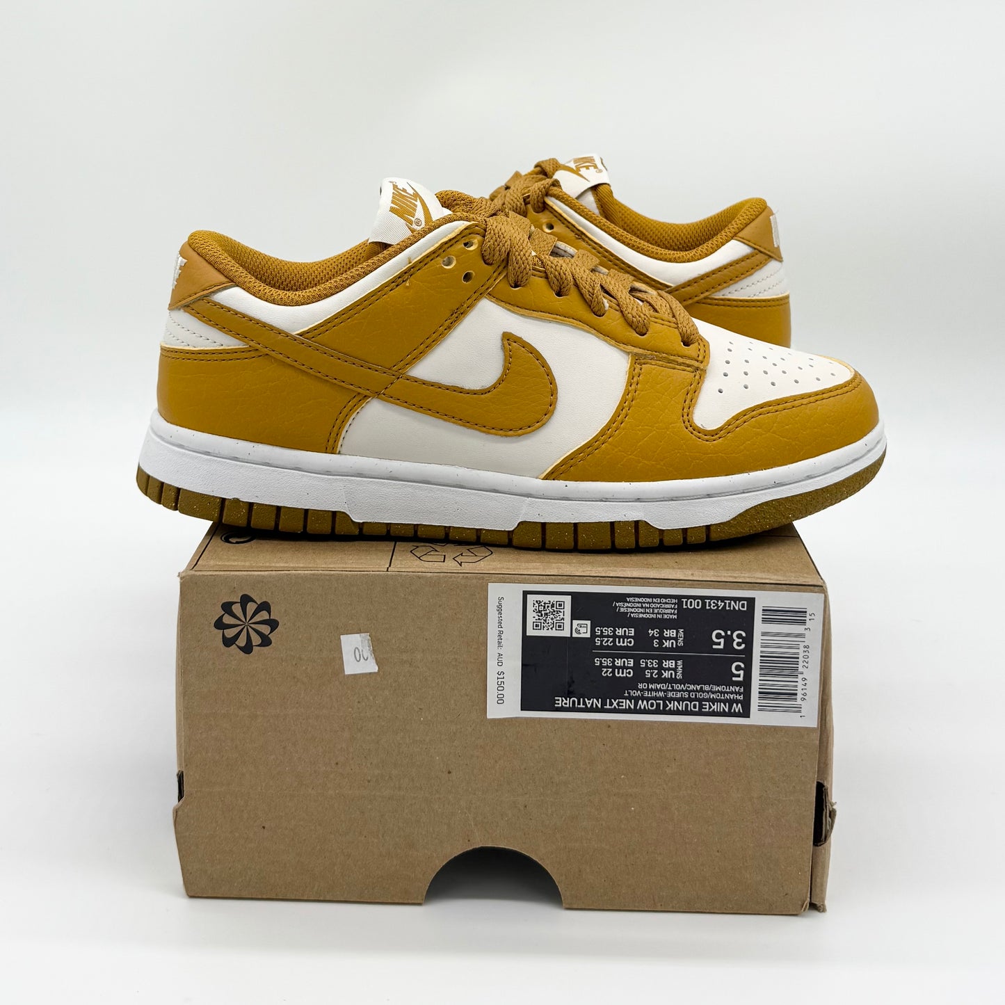 Nike Dunk Low Next Nature “Phantom Gold Suede” (W) US5W