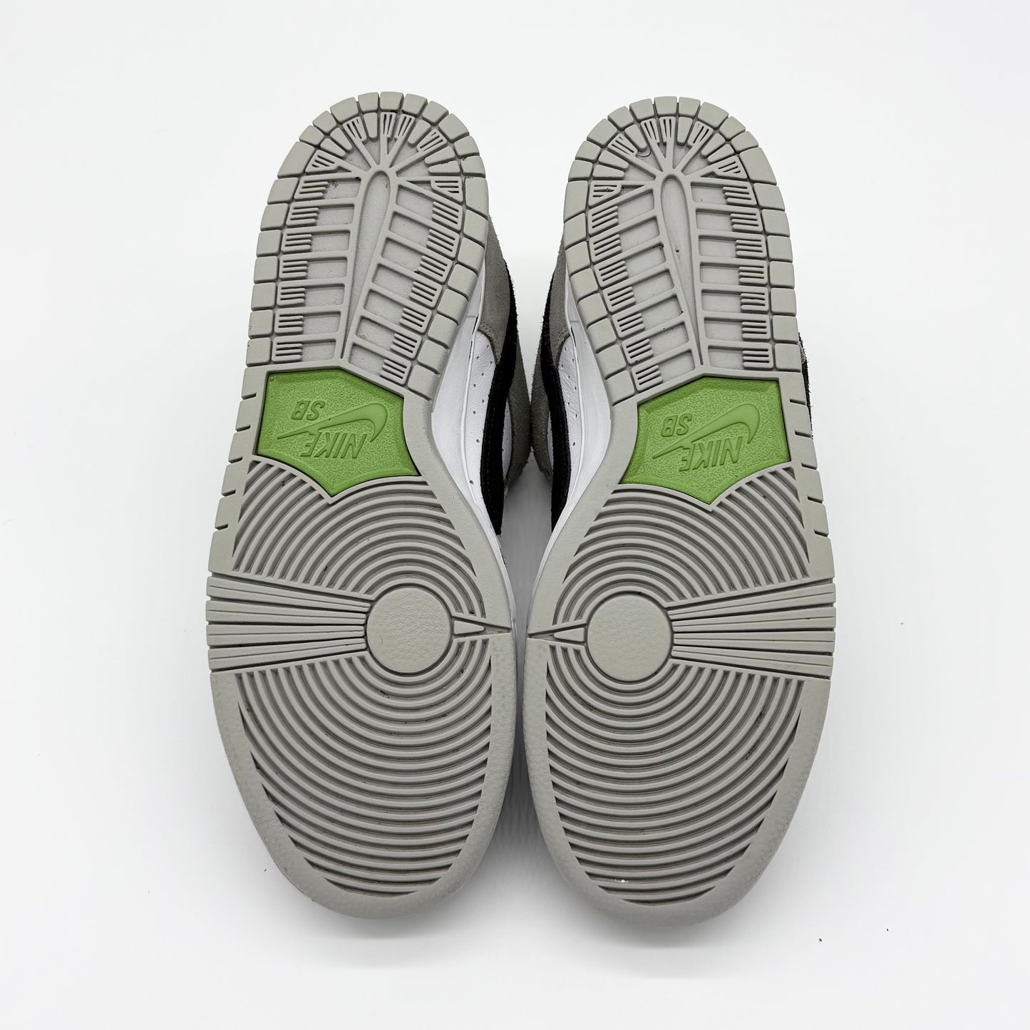 Nike SB Dunk Low “Chlorophyll” US10