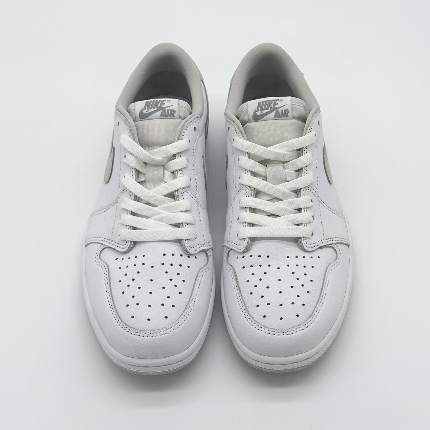 Jordan 1 Retro Low OG “Neutral Grey” US9.5