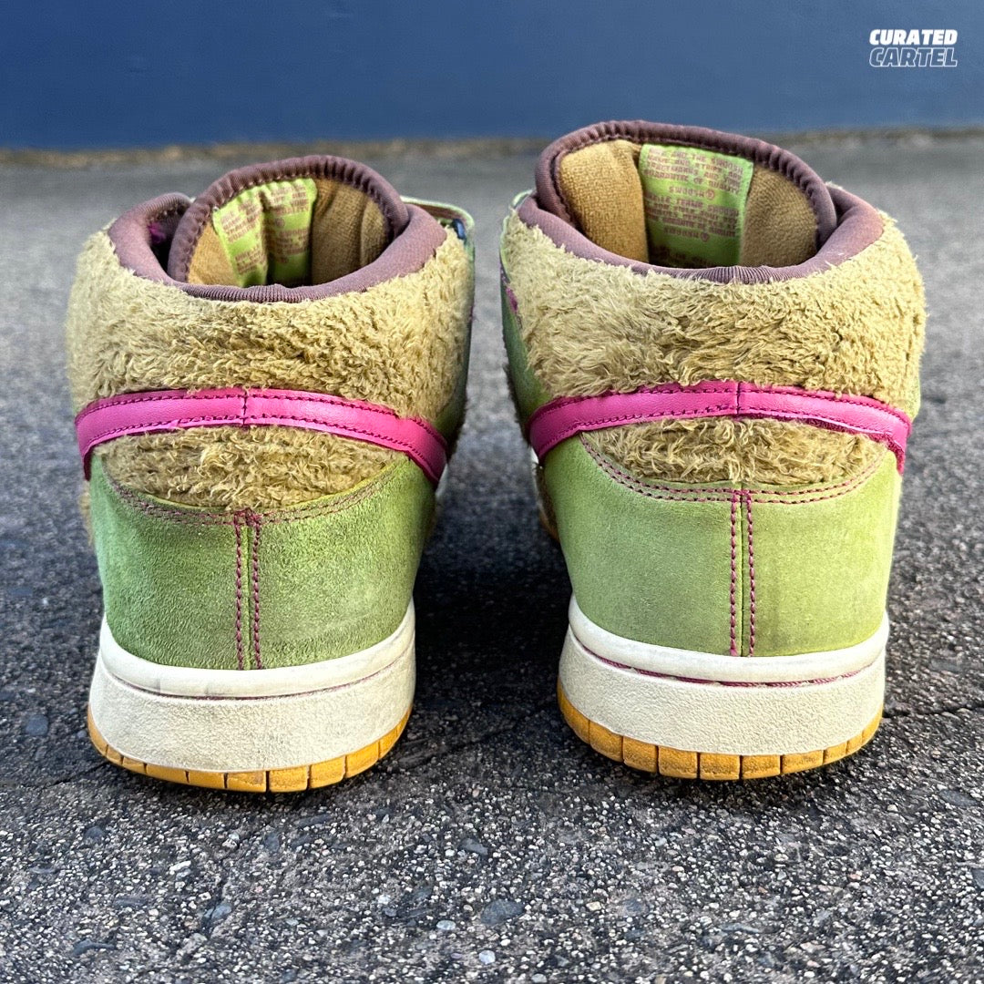 Nike SB Dunk Mid “Mamma Bear” (2006) US10