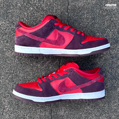 Nike SB Dunk Low “Cherry” US11