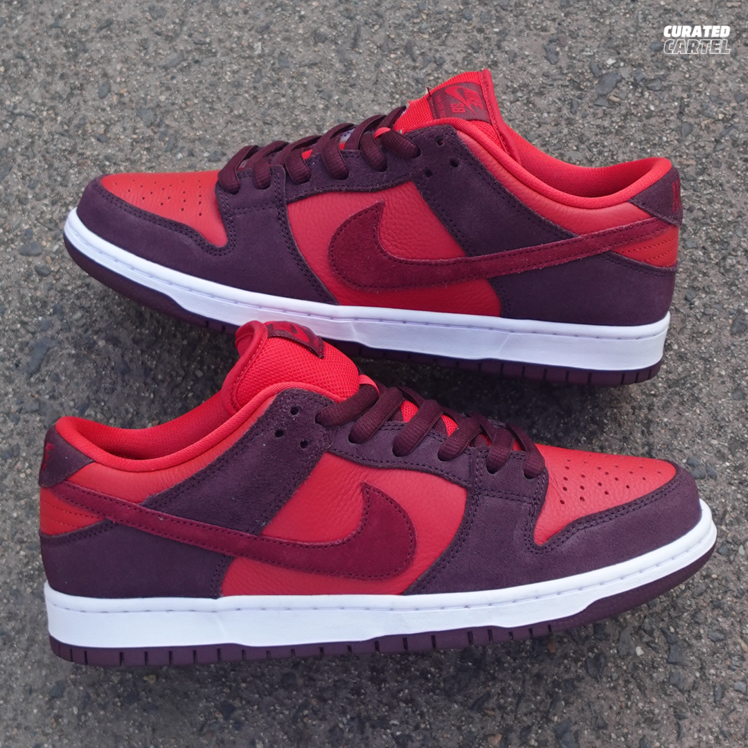 Nike SB Dunk Low “Cherry” US10