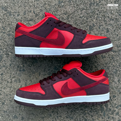 Nike SB Dunk Low “Cherry” US10